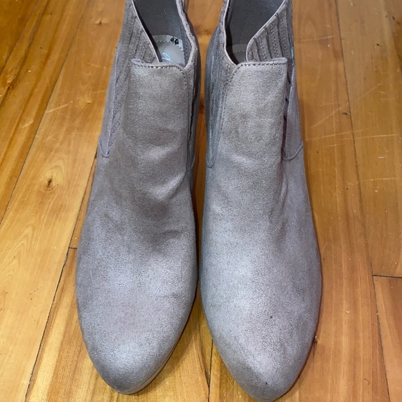 Heeled Ankle Booties - Picture 2 of 4